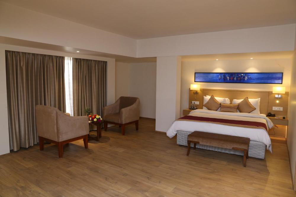 Deluxe Double or Twin Room (15% discount on food and soft beverage)