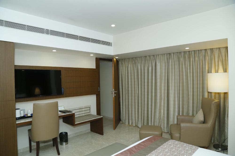 Grand Suite Room 1 Double Bed