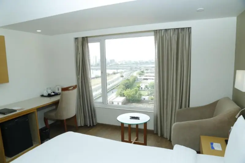 Superior Room - 1 Double Bed (15% discount on food and soft beverage)